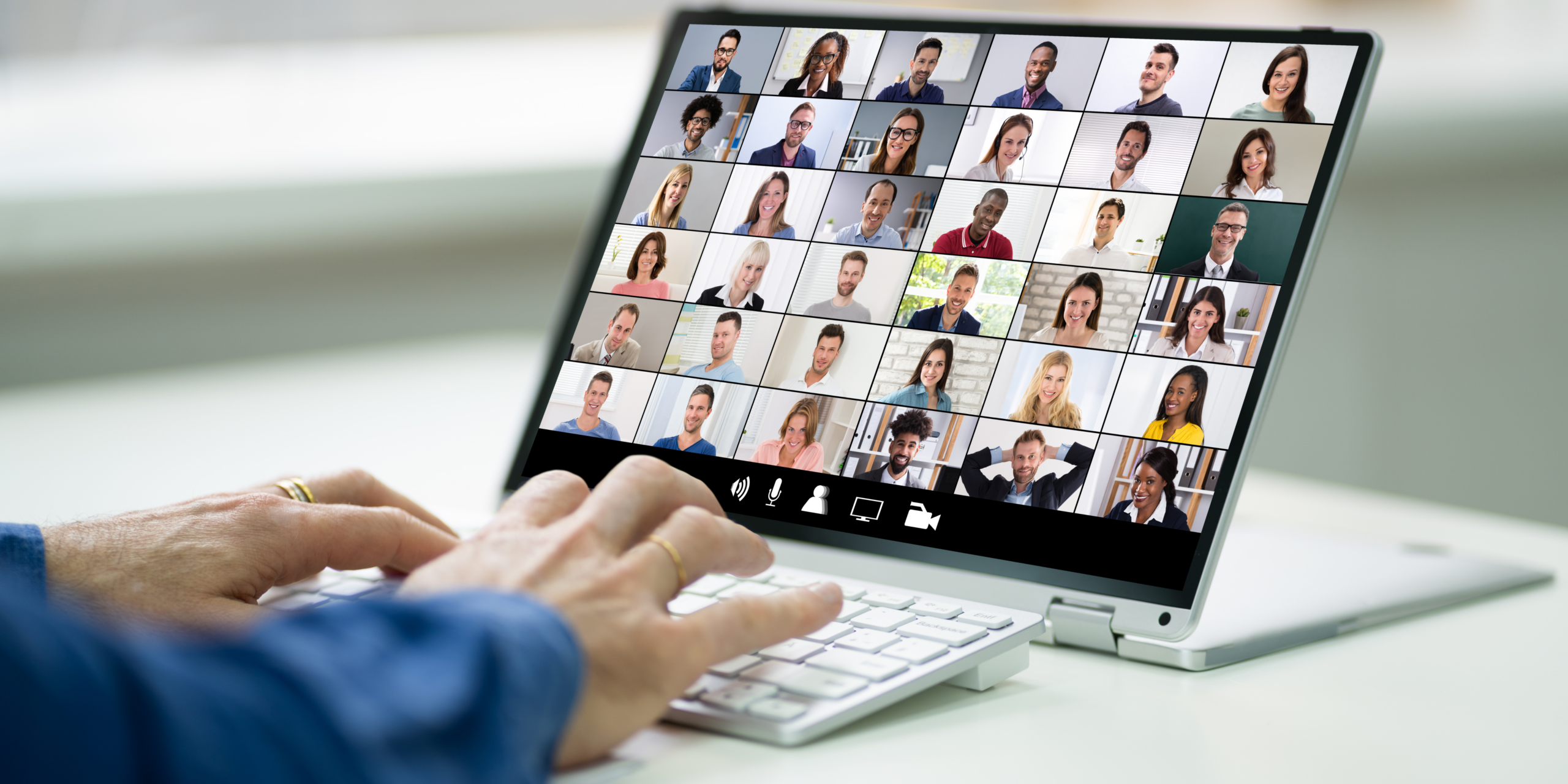 Home 4 Executive Dinners Vs Roundtables events